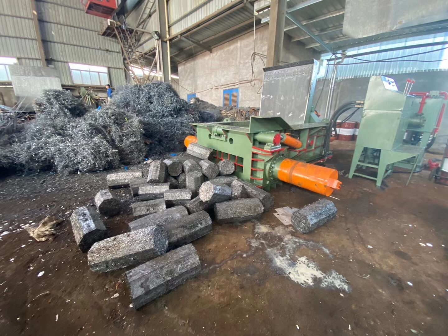 High-Density Metal Baling Press With 1800 – 2500kg/h Capacity For Scrap Steel